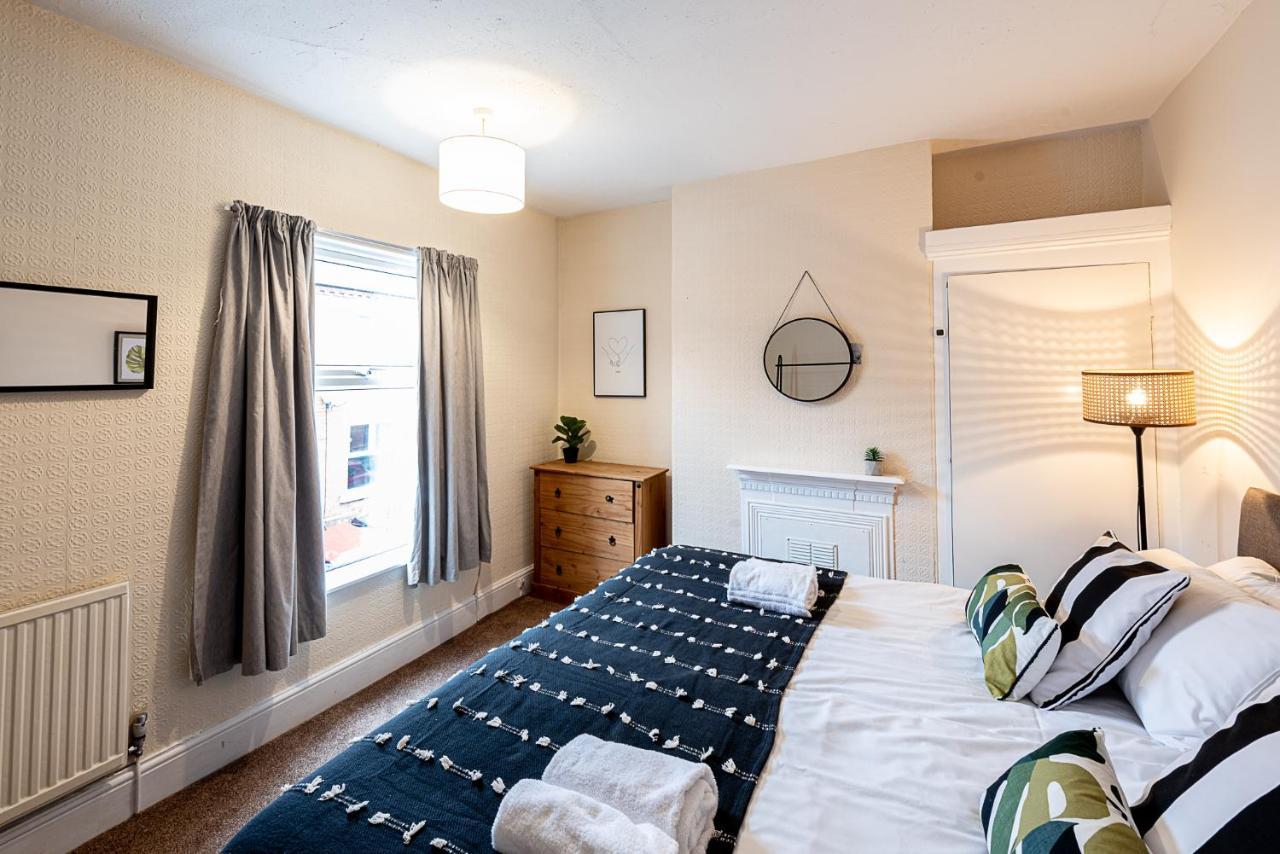 2 Bed, Up To 6 Guests Near Chester City Centre Exterior foto